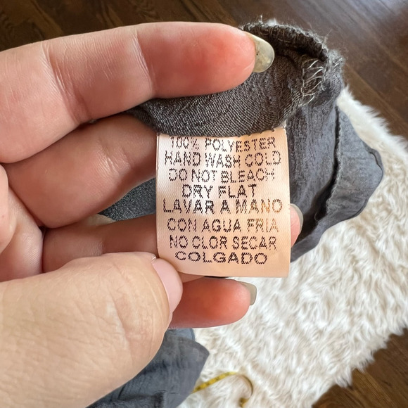 Easel Womens Camisole Cami Top Gray Textured Spaghetti Strap Scoop Ruffles M - Picture 6 of 7